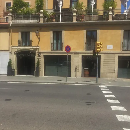 オアシス ホテル 2*