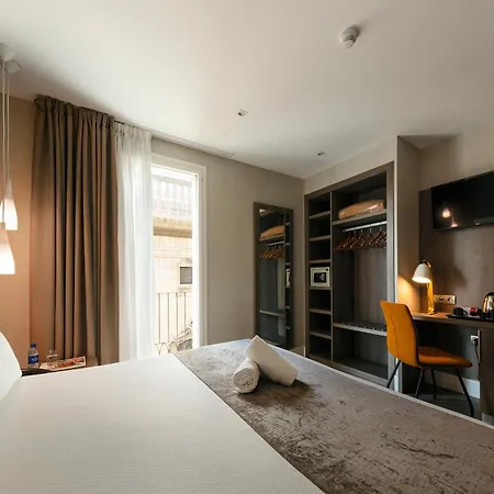 Hotel Oasis 2*