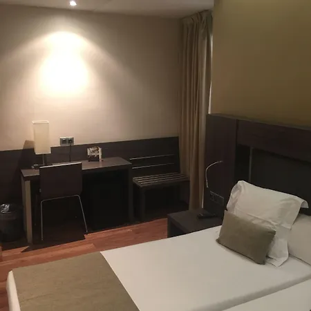 Hotel Oasis 2*
