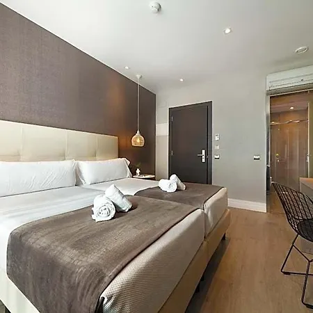 Oasis Hotel Barcelona