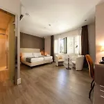 Hotel Oasis 2*