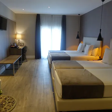 Oasis Hotel 2*