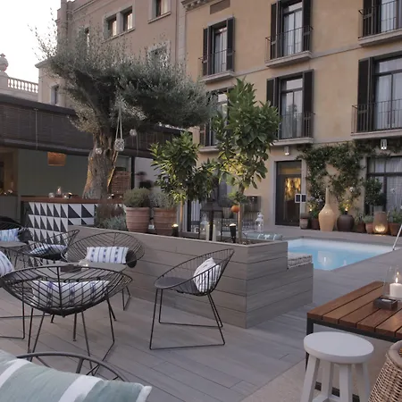 Oasis Hotel