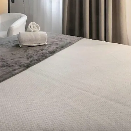 Oasis Hotel