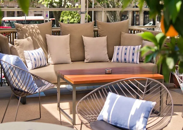 Oasis Hotel