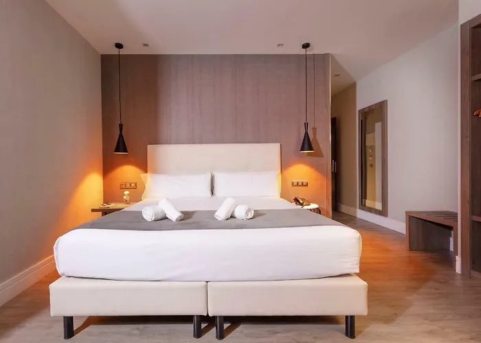 Oasis 2* Barcelone